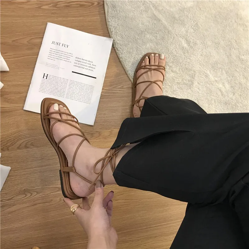 Summer Shoes Women Sandals Narrow Band Vintage Square Toe Flat Cross Strap Thong Sandals V Shape Design Shoes Women