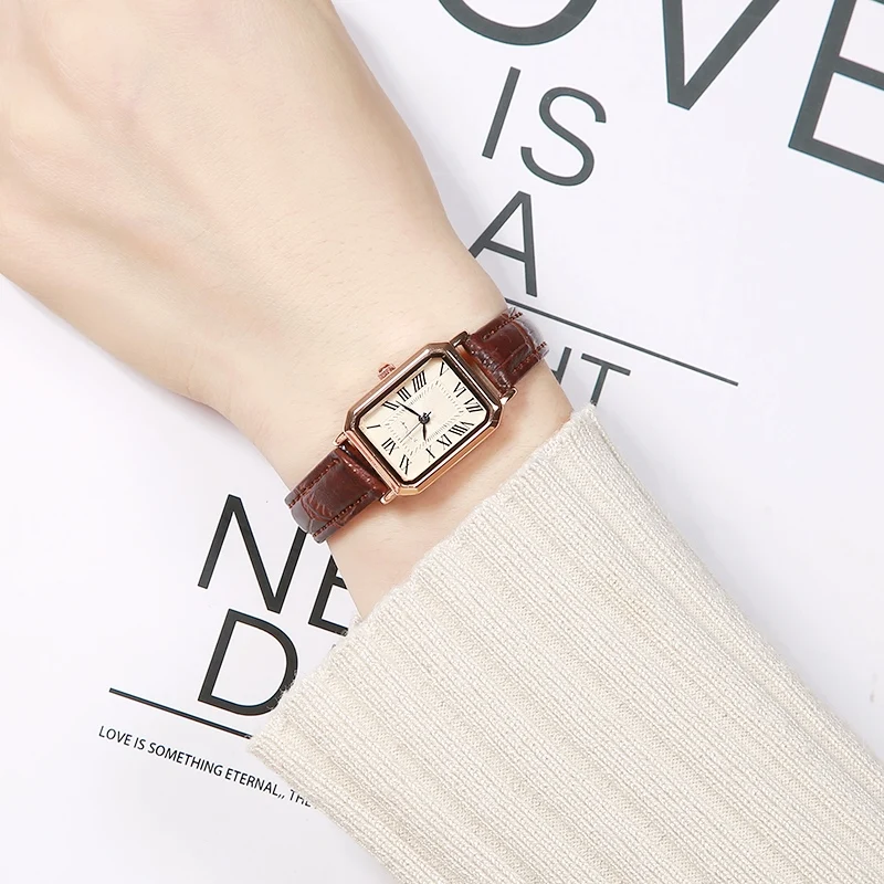 

New Style Watches Women's Niche Temperament Students Retro Roman Small Dial Ladies Light Luxury Square Women's Watch