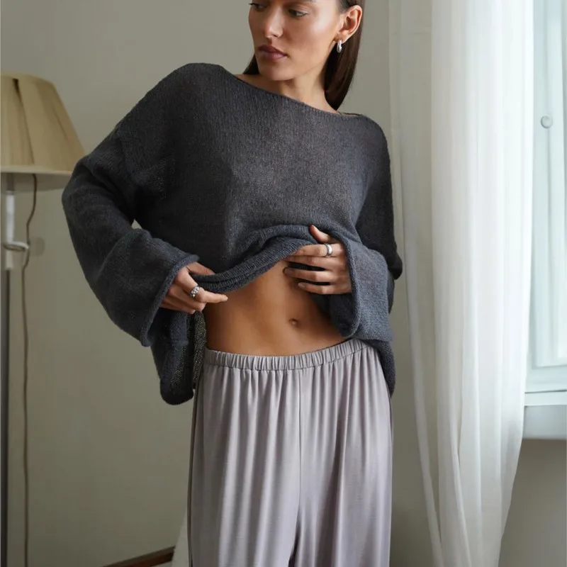 Женский вязаный пуловер с круглым вырезом и рукавом-колокольчиком