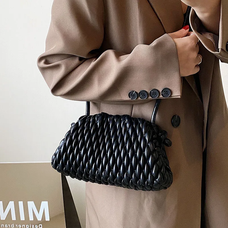 

Luxury Suture Crossbody Bags for Women 2023 Fashion Quilted Cloud Bag Women Shoulder Bag Dumplings Bag Handbags Pouch Purses New