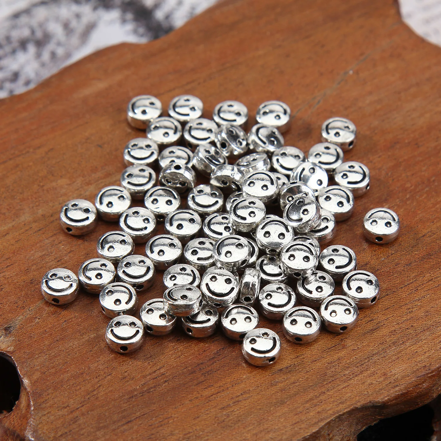 

Alloy smiley face expression beads DIY jewelry accessories loose alloy beads bracelet necklace accessories