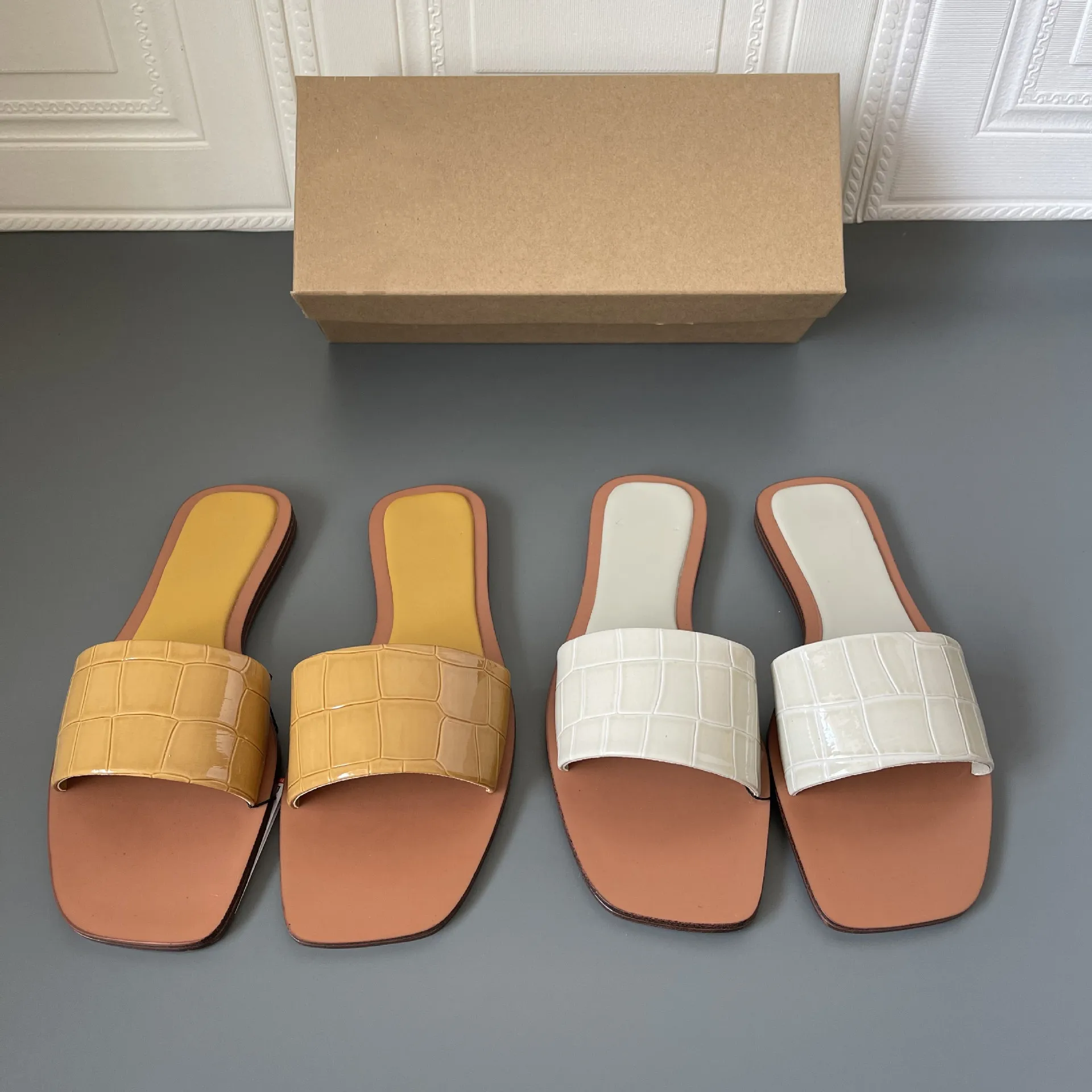 

Women's Sandals Beach Summer Flat Shoes 2022 New Simple Recreational Ladies Flat Heels Holiday Seaside Slides Large Size 35~42