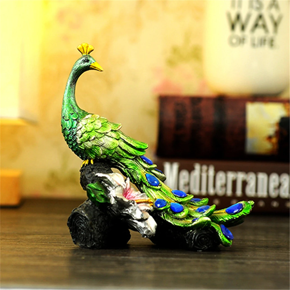 

Peacock Mascot Resin Craft Beautiful Ornament Creative Gifts Home Office Furnishings New Year Christmas Decorations
