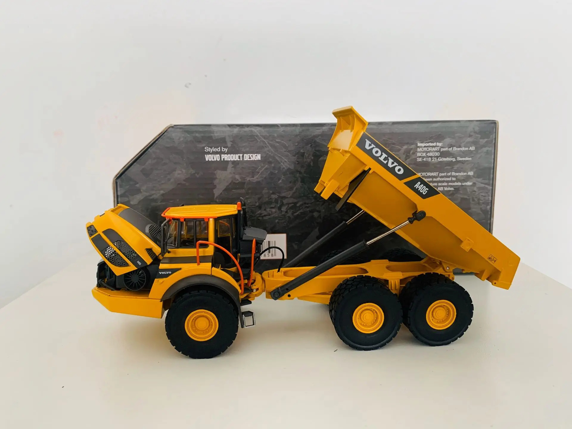 

Самосвал Motorart 1/50 Volv * o A40G с шарнирным ножом, новая модель под давлением в коробке