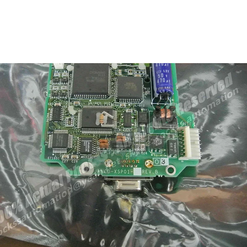 Телефон б/у в хорошем состоянии