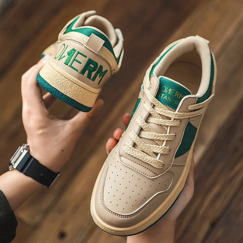 

Мужские кроссовки для скейтборда, новинка 2023, Спортивная дышащая маленькая белая обувь, трендовые универсальные кроссовки для скейтборда, Весенняя Студенческая Повседневная обувь