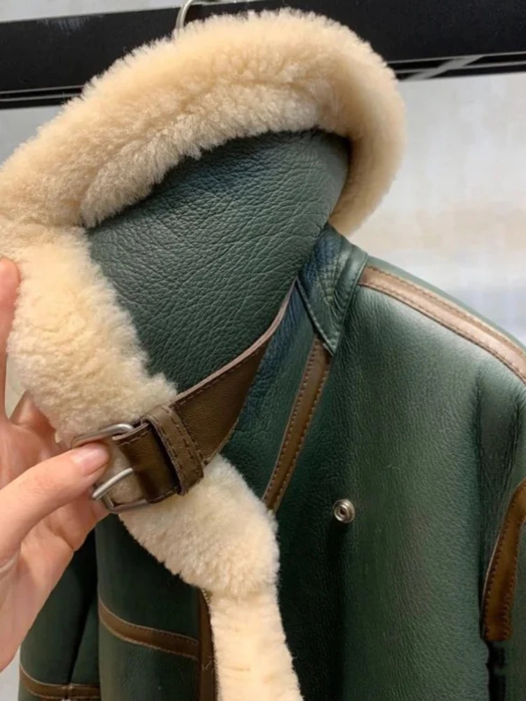 New Winter Clothes Green Stitching Large Lapel Motorcycle Clothing Women's Thickened Short Fur One-Piece Sheepskin Coat