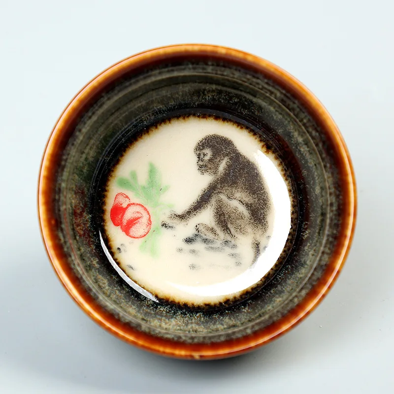 

Фарфоровая чашка для заваривания чая