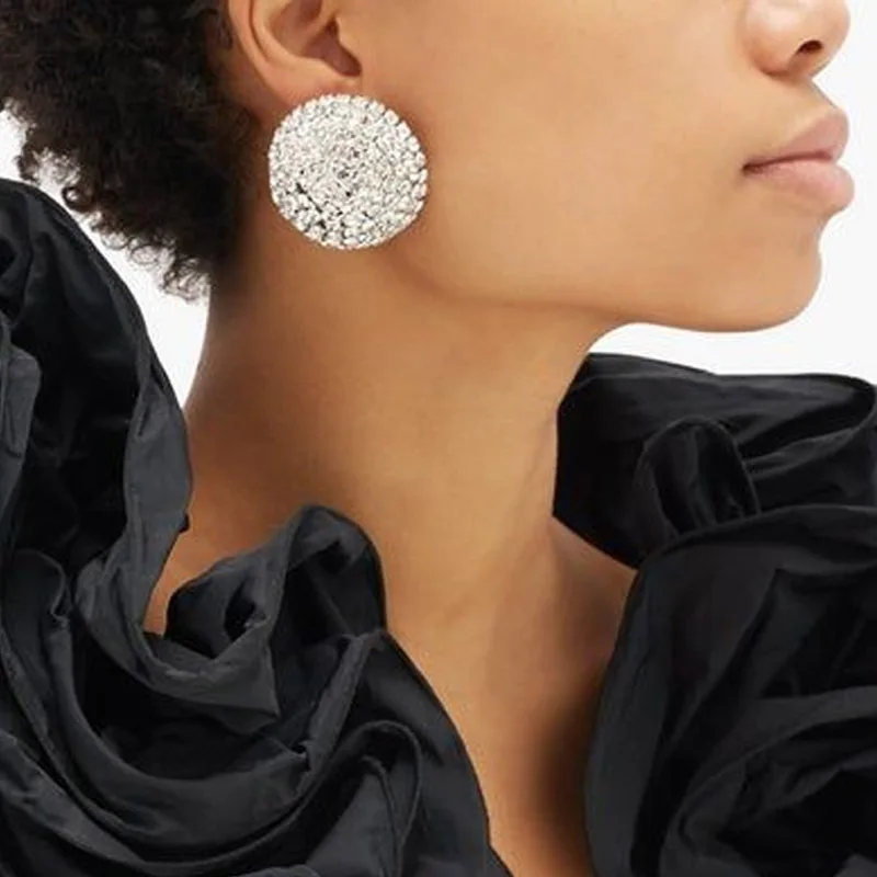 

2023 European and American Fashion New Ball Earnail Earrings Women's Jewelry Banquet Couple Gift Wedding Anniversary