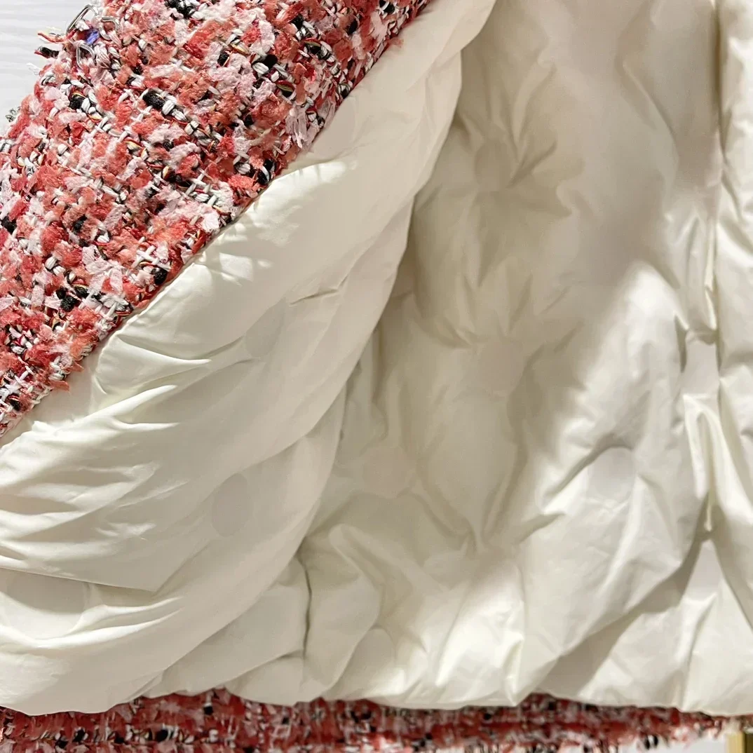 Твидовый пуховик на белом утином пуху зиму 2024 красная куртка с длинными рукавами