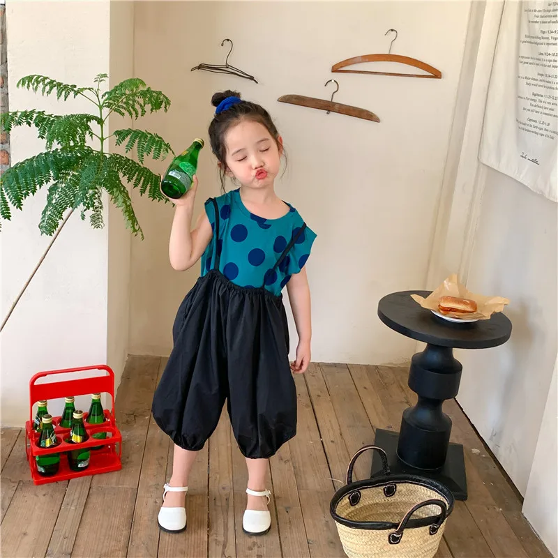 

Летний модный наряд для девочек в горошек, жилет без рукавов и черный Свободный комбинезон для маленьких девочек, комплект из 2 предметов, 2022