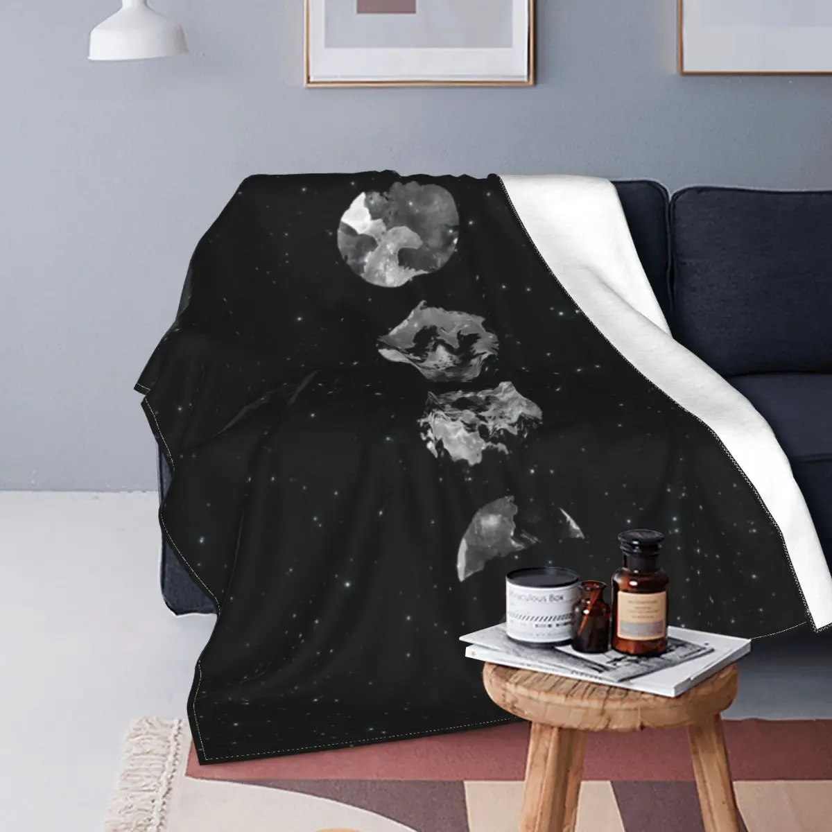 

Moon Phases Blanket Space Picnic Super Soft Blanket Fashion Funny Fleece Bedspread
