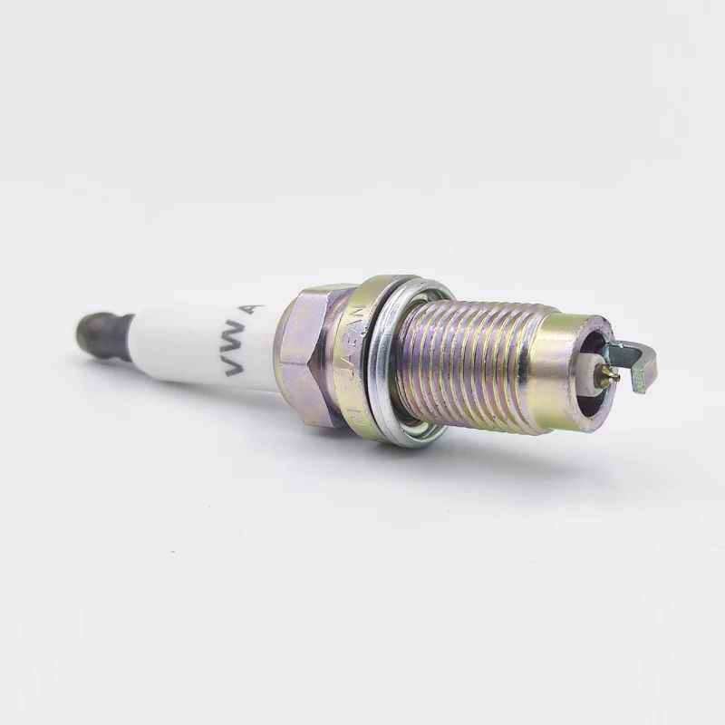 4PCS 101905626 PZFR6R 5758 Platinum Spark Plug For Audi A1 A3 VW Passat Golf Polo Seat Skoda Octavia Altra Leon Ibiza Fabia - купить по
