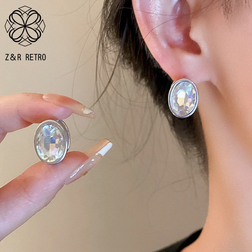 

Hot Selling Korean Fashion Cilp Earrings for Women Exquisite shining Oval brincos Silver Color Stranger Things oorbellen 2023