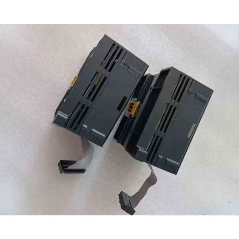 Б/у Стандартный контроллер PLC протестирован и быстро отправлен