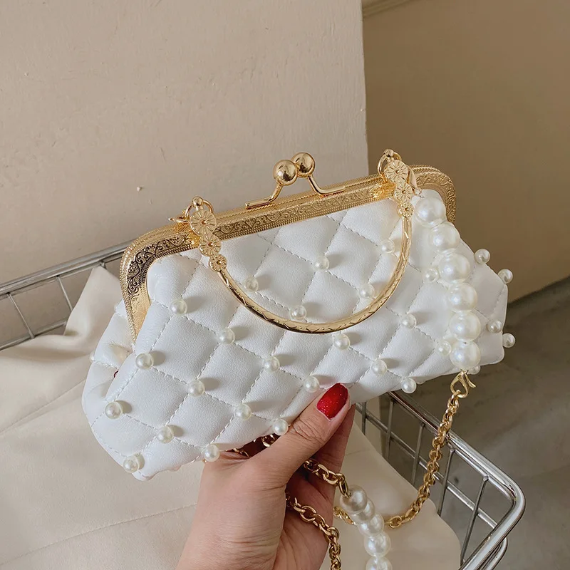 2022 New fashion hand bill of lading shoulder slant pearl with Cheongsam bag Dinner dress princess bag
