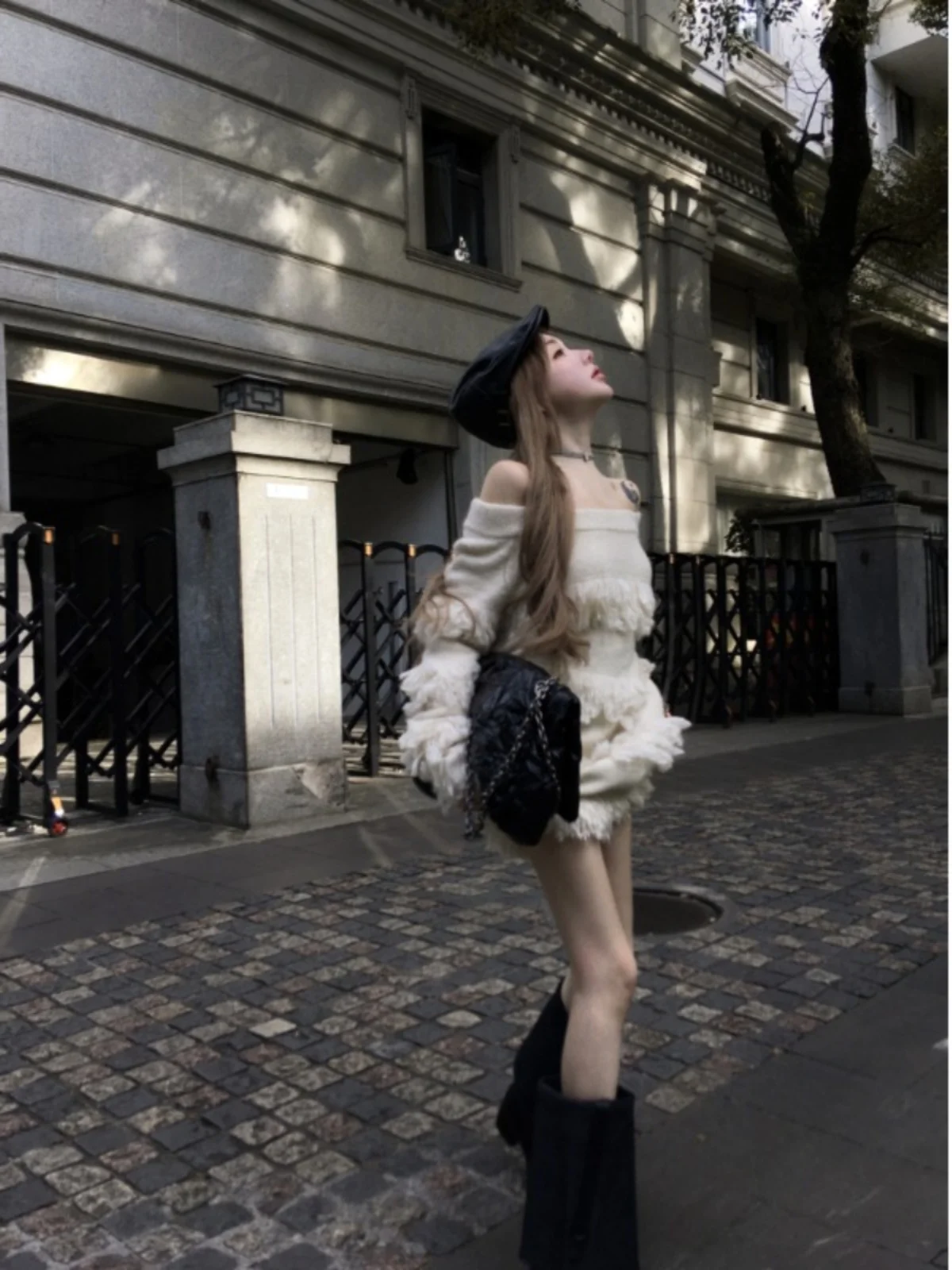 Женский свитер Gyaru с открытыми плечами и воротником длинными рукавами осень 2023