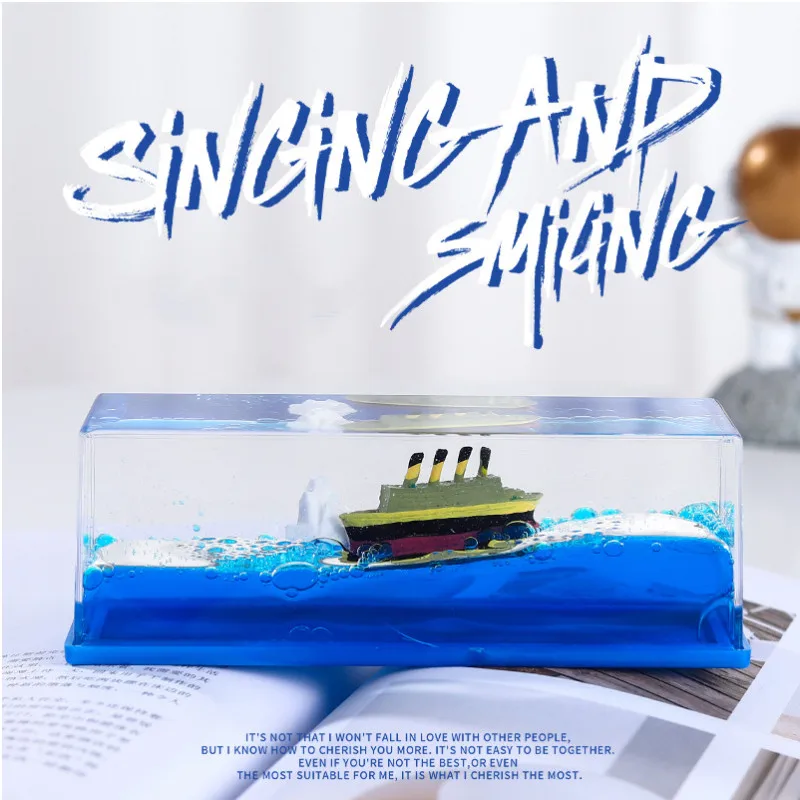 

2022 Titanic Cruise Ship Fluid Drift Table Car 3D Flow Ornaments Decor Moving Sea Couple Gifts Desk Fluid Floating Decoration