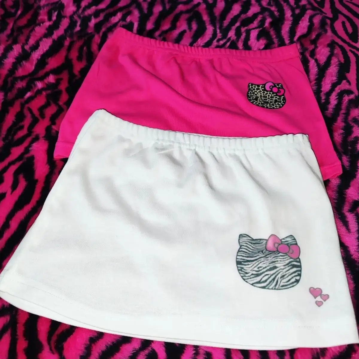 

Мини-юбка Sanrio Y2K с принтом Hello Kitty, милая Самостоятельная мини-юбка с милым мультипликационным принтом, с эластичной талией, средней длины, женская