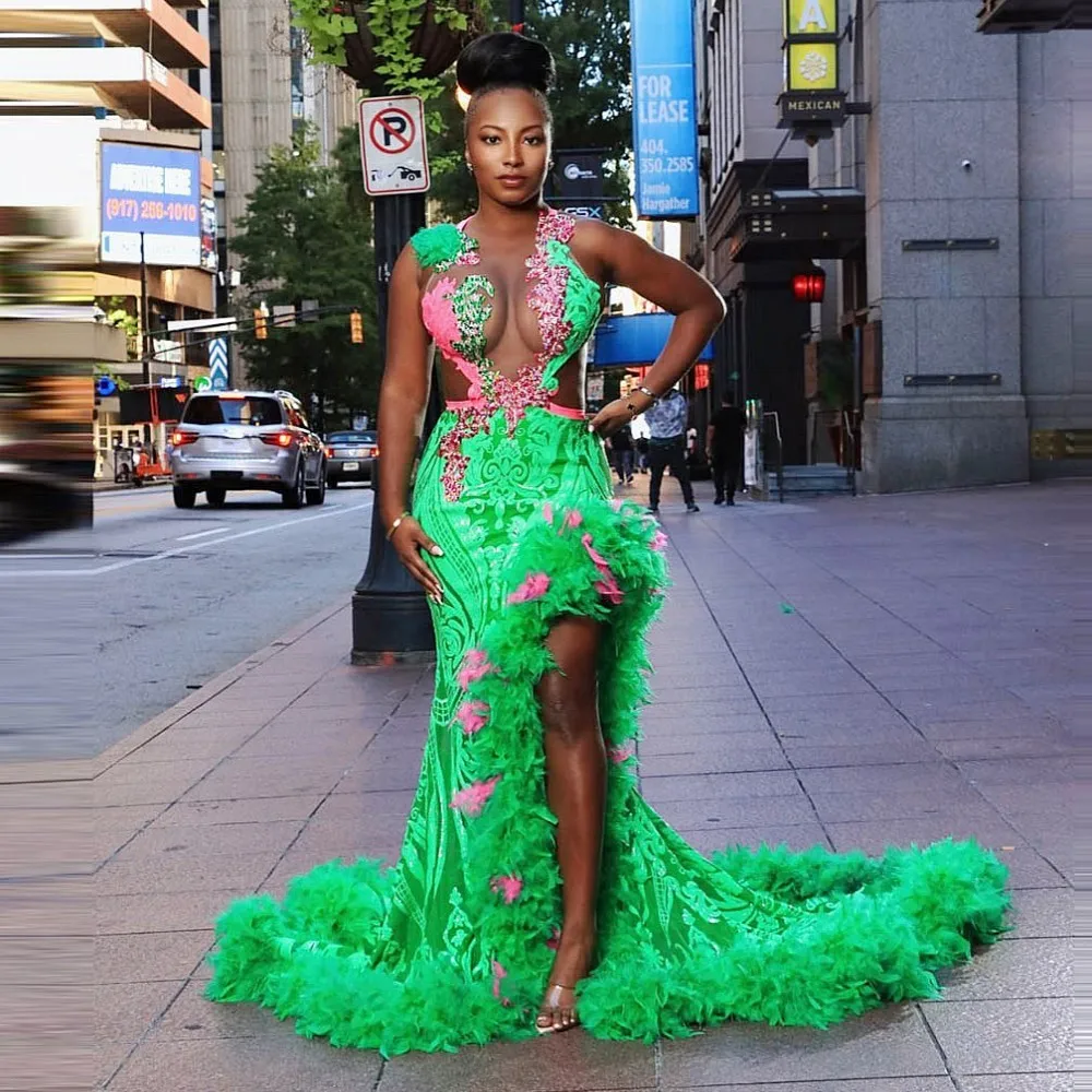 Aso Ebi зеленые Выпускные платья с перьями Кружевная аппликация сексуальное