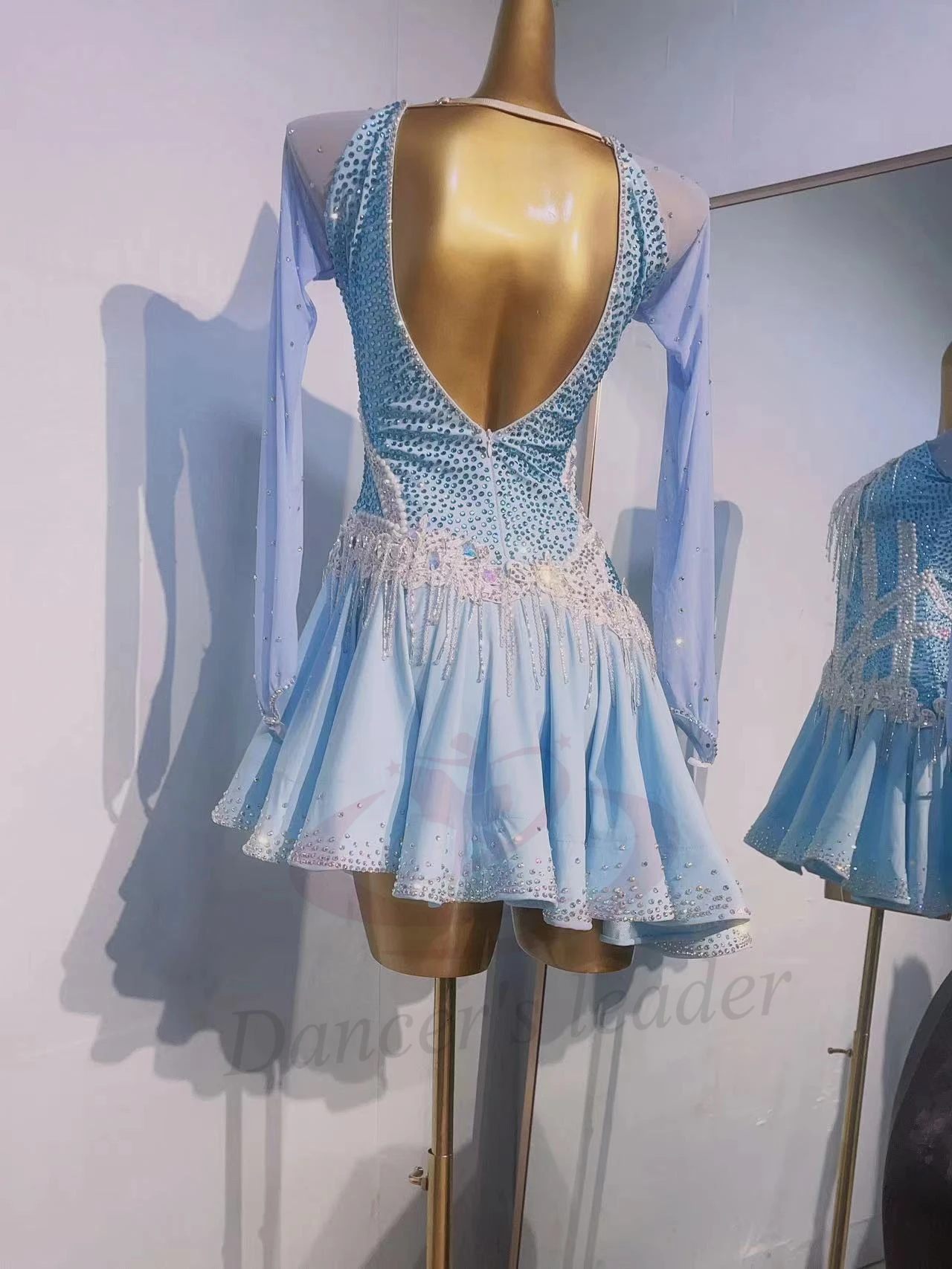 Женское высококачественное белоснежное платье для соревнований по латинским