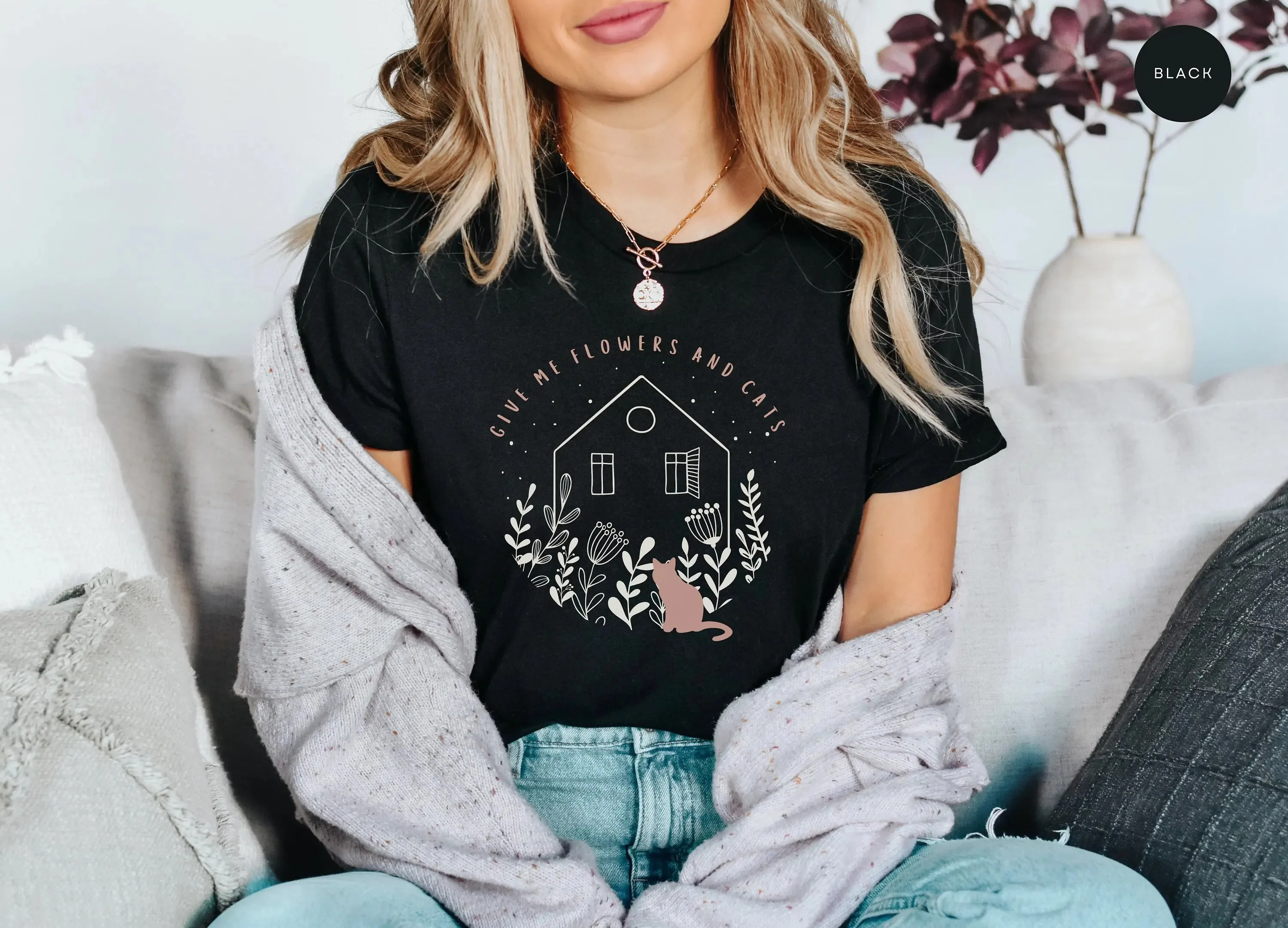 Футболка Give Me Flowers And Cats Plants Plant Lady Lover Gardener For Cat