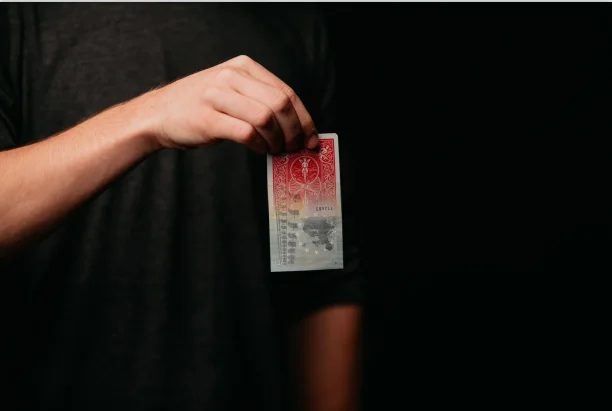 

2021 Cashflow by Taty Gomez - Magic Tricks