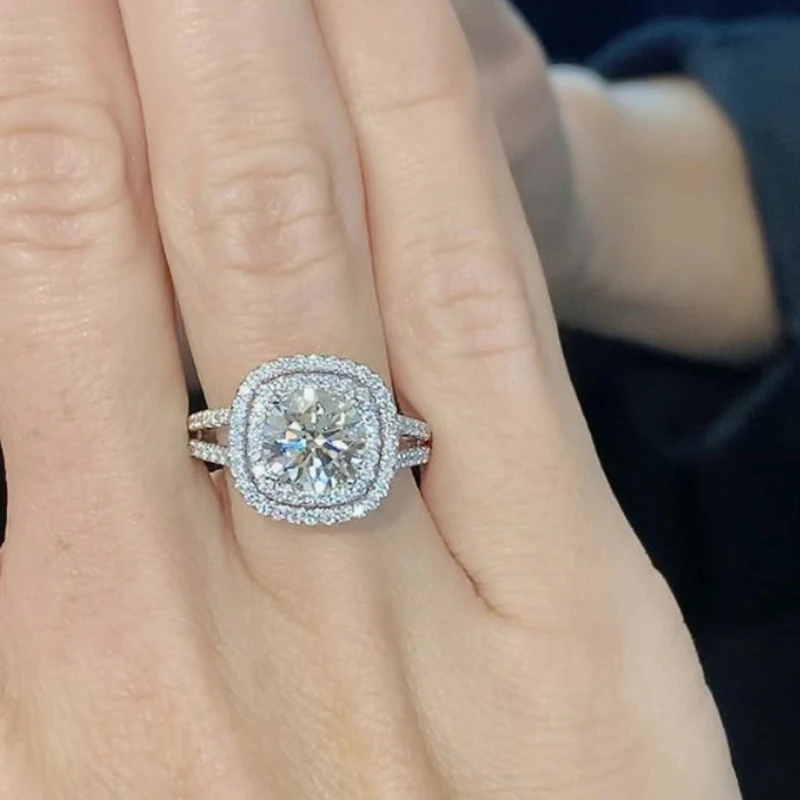 

Fashion Women's Rings with Bling Cubic Zirconia Simple and Elegant Finger Accessories High Quality Wedding Bands Jewelry