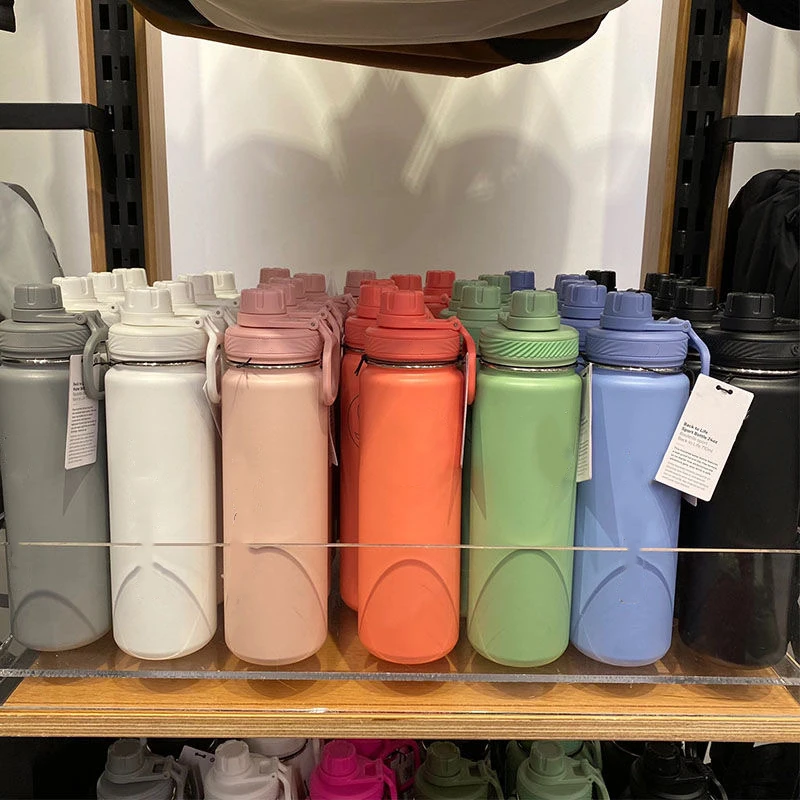 

710ml Lulu Insulated Water Cup Sports Bottle Water Bottles Stainless Steel Pure Titanium Vacuum Portable Leakproof Outdoor Cup