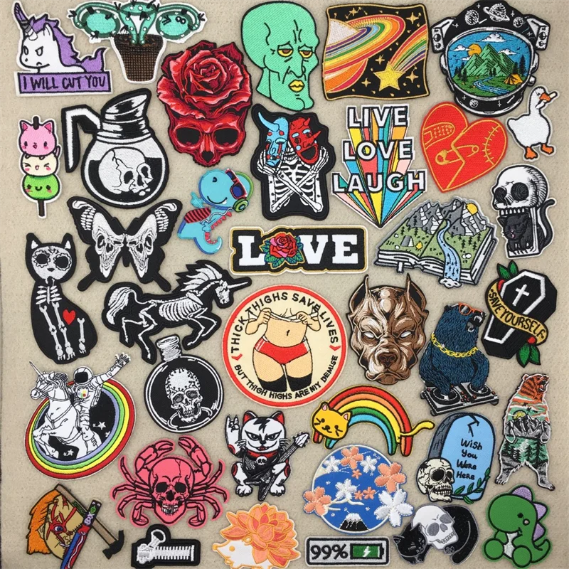 

Rock&Roll Embroidered Patches on Clothes Stripes Ironing Sewing Stickers Punk Skull Cartoon DIY Clothing Thermoadhesive Patches
