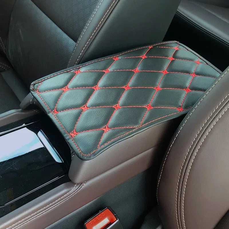 Подушка подлокотника автомобиля из искусственной кожи с вышивкой 3D Comfort Touch —