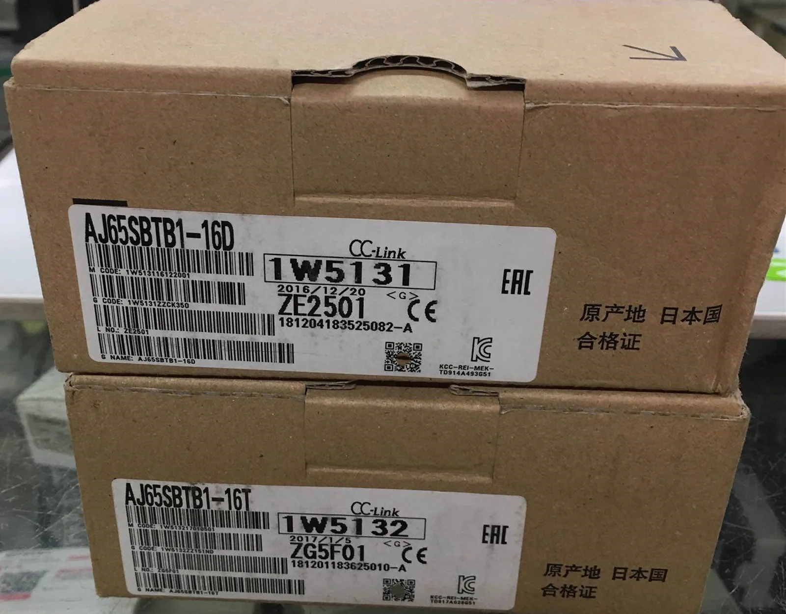 

Новый AJ65SBTB1-16D AJ65SBTB1-16T