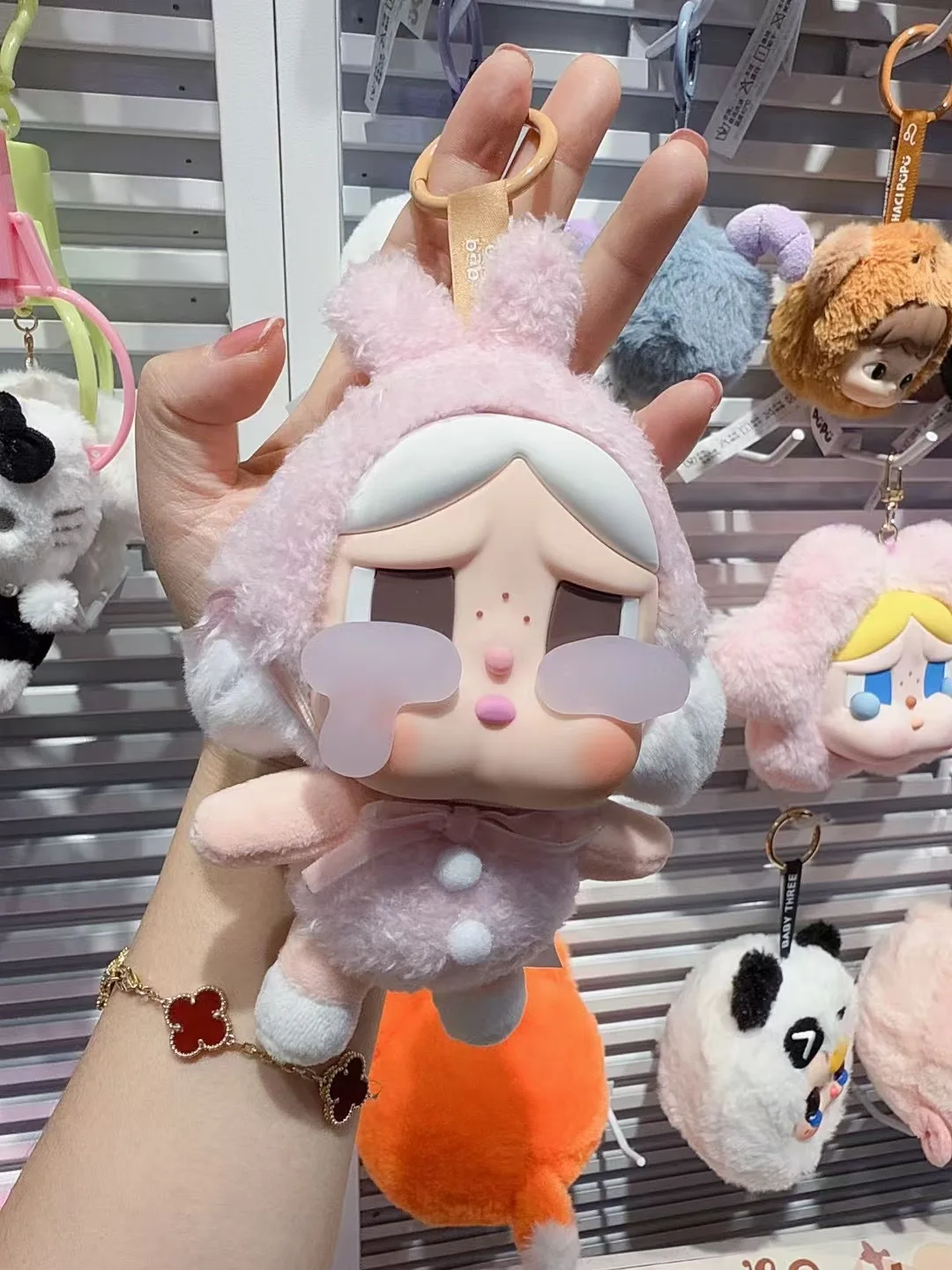 Виниловая кукла &quotПлакать снова&quot