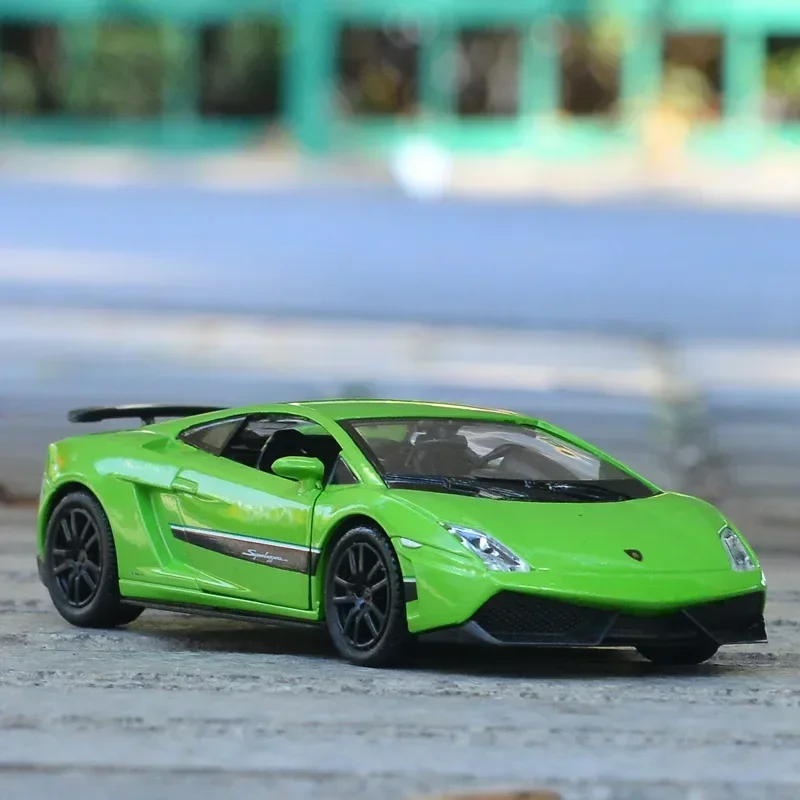 1:36 Lamborghini LP570-4 модель спортивного автомобиля литая под давлением масштаб сплав