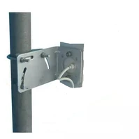 outdoor horizontal patch antena installation l brackets antenna fixation holding pole u bolts bracket
