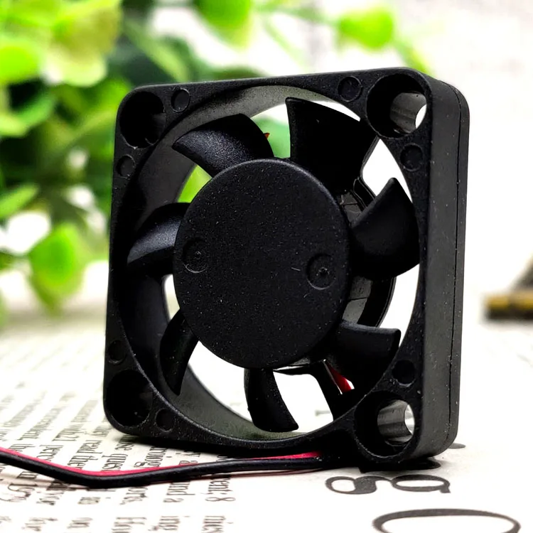

NEW YONGLIN DFS300605H DC 5V 1.0W 3007 3CM SILENT ULTRA THIN NOTEBOOK COOLING FAN