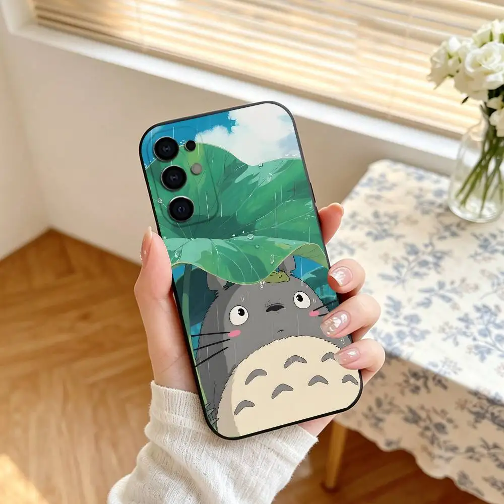 Фото Мой подарок «Мой сосед Тоторо» — чехол для телефона Samsung S25, S24, S21, S22, S23, S30, Ultra, S20, Plus, Fe, мягкий силиконовый чехол черного цвета. №4
