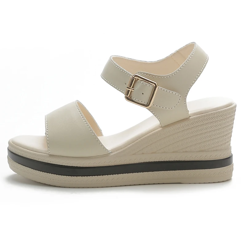 

Mid-heel sandals women's leather 2022 summer new open-toe thick-soled leather beach sandals