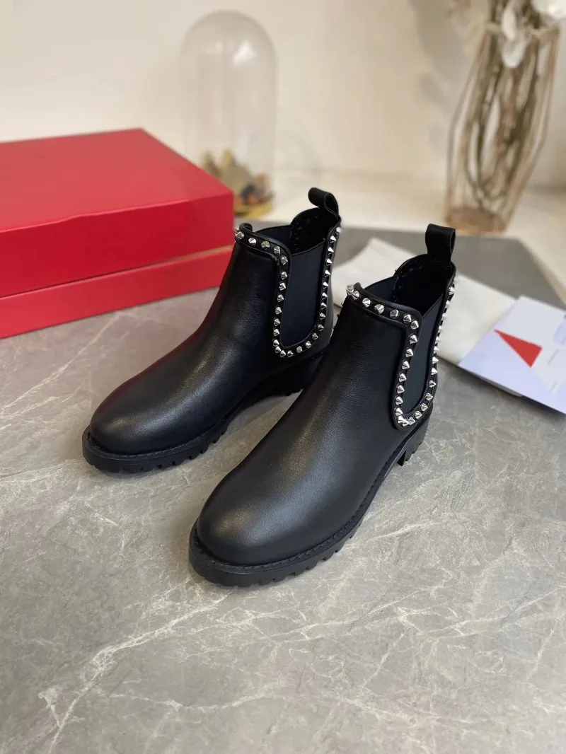 

Red sole shoes short boots, imported cowhide inner lining, full sheepskin dual color TPU outsole, 3cm high, European size 017