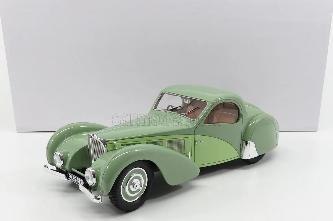 

Matrix 1:18 Bugatti T57SC Atalante 1937 Green Limited Edition Resin Metal Static Car Model Toy Gift