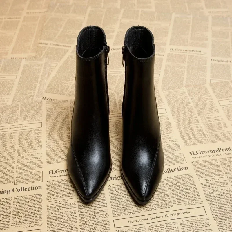 new Fashion Women Boots Autumn New British Style Thin and Women's Pointed Toe Side Zipper Black Nude