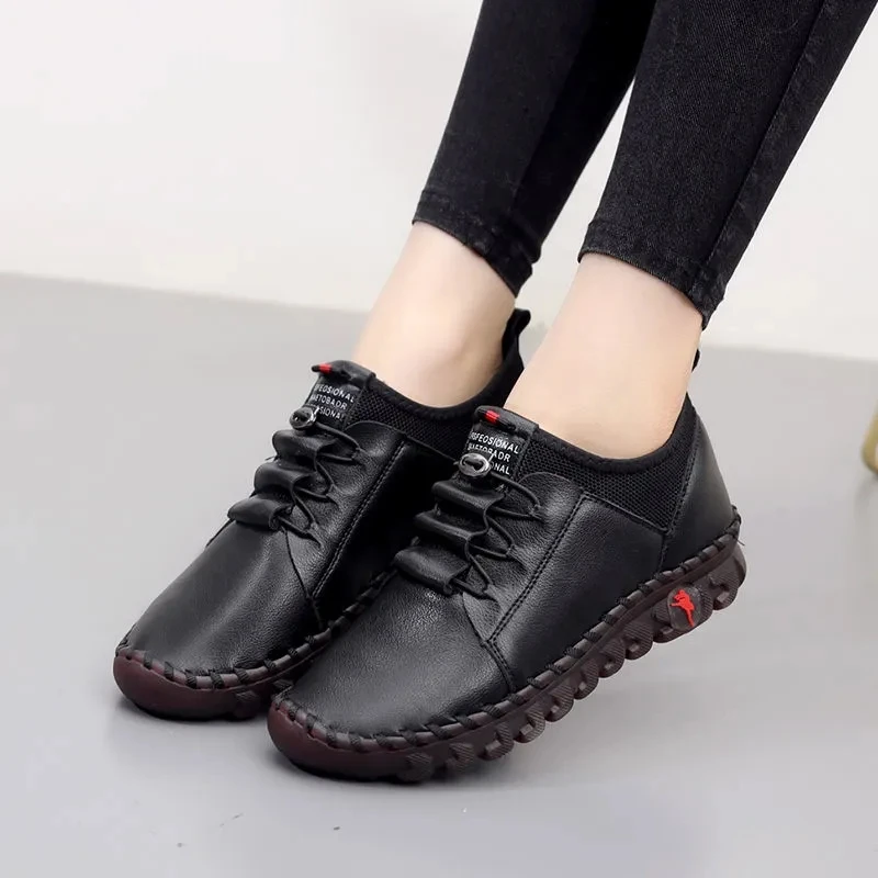 2023 New Women Luxury Flats Sneakers Loafers Female Leather Soft Sole Spring Flats Brand Woman Leather Moccasins Running Shoes