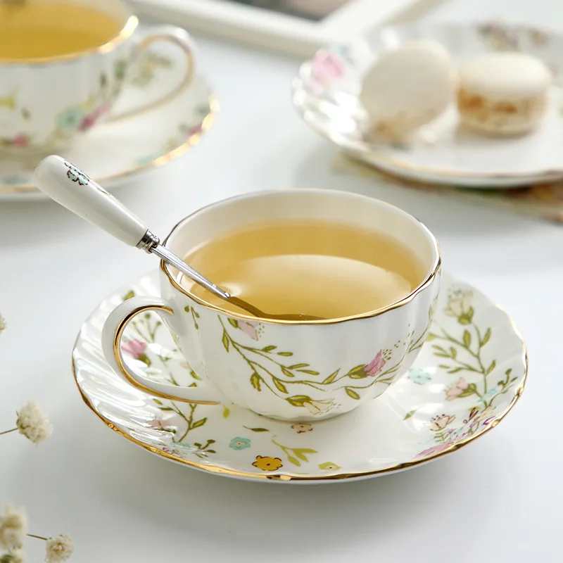 

Coffee Cup Saucer Nordic Set Ceramic Afternoon Tea Cup Flower Tea Cup British Style Gold Edge Small Cup Saucer