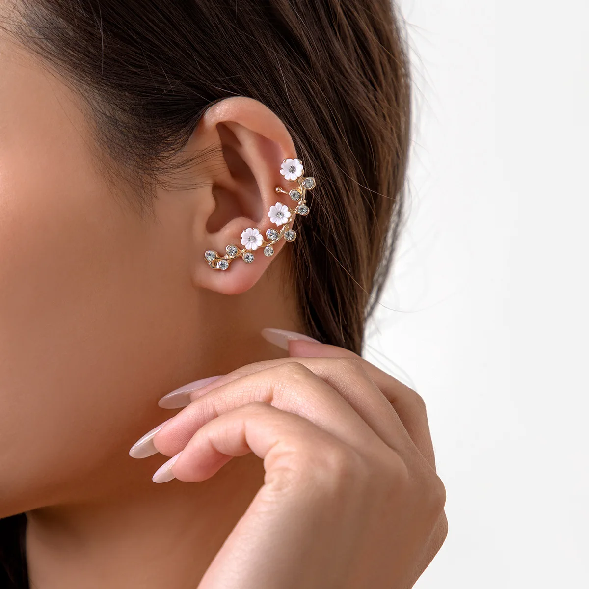 

Vintage Flower Clip Earrings for Women Simple Rhinestone Ear Cuff Clips Charms Stud Earring Fashion Jewelry Accessories