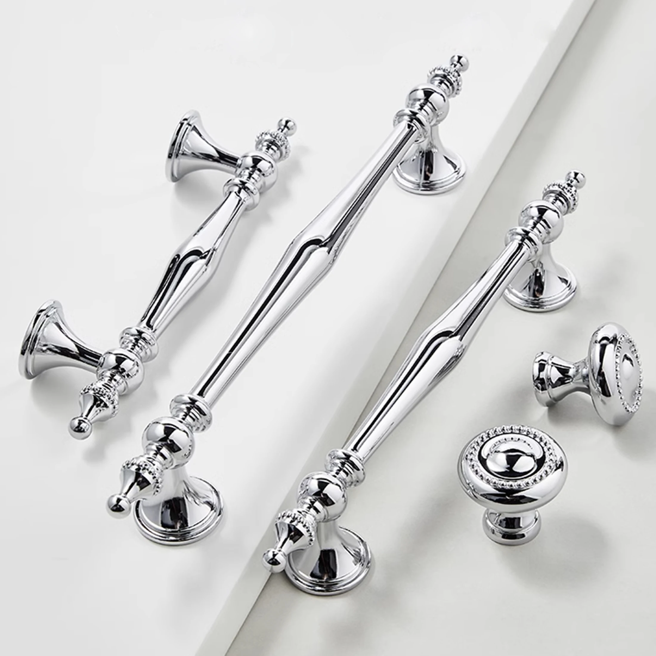 Рукоятки и ручки для мебели в скандинавском стиле яркий хромированный ящик