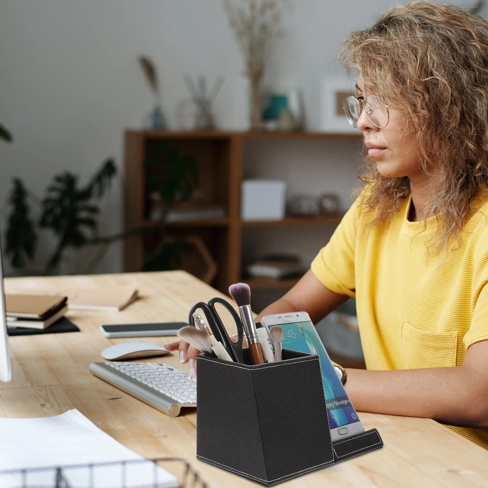 

Stationery Fast Wireless Pen Holder Desk Stand Organizer Phone Rack Bracket