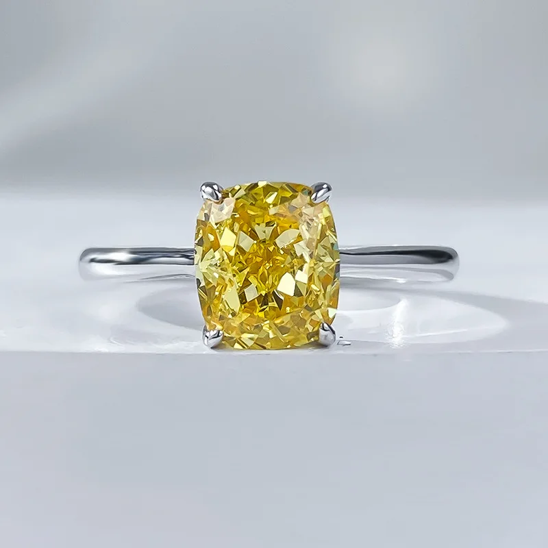 Женское кольцо из серебра 100% пробы 6 х7 мм