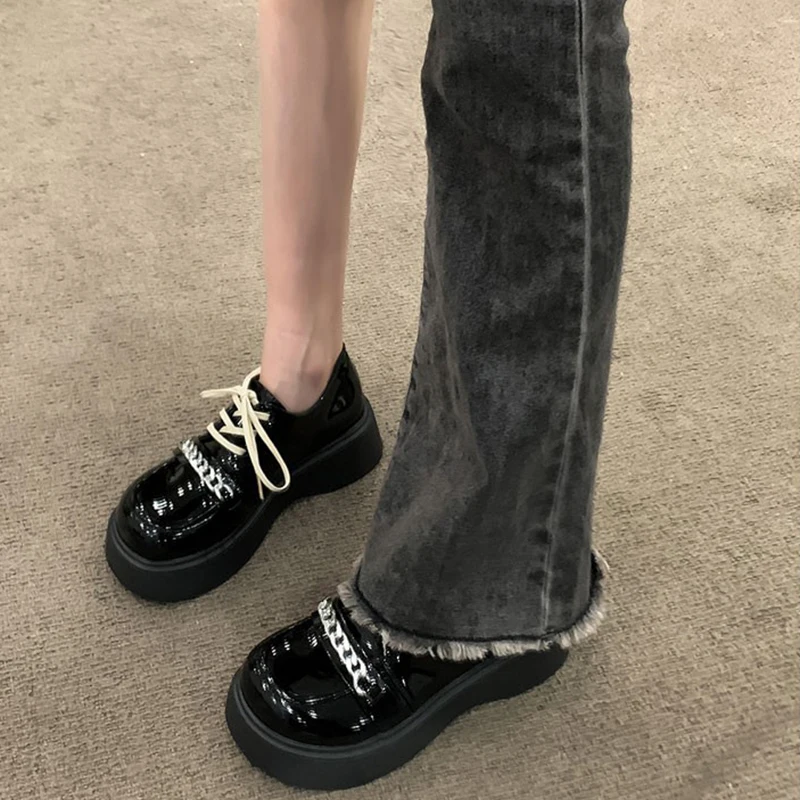 

Туфли дерби женские с круглым носком, повседневные кроссовки на платформе, лоферы с мехом, кожа, крест-накрест, черные, на осень