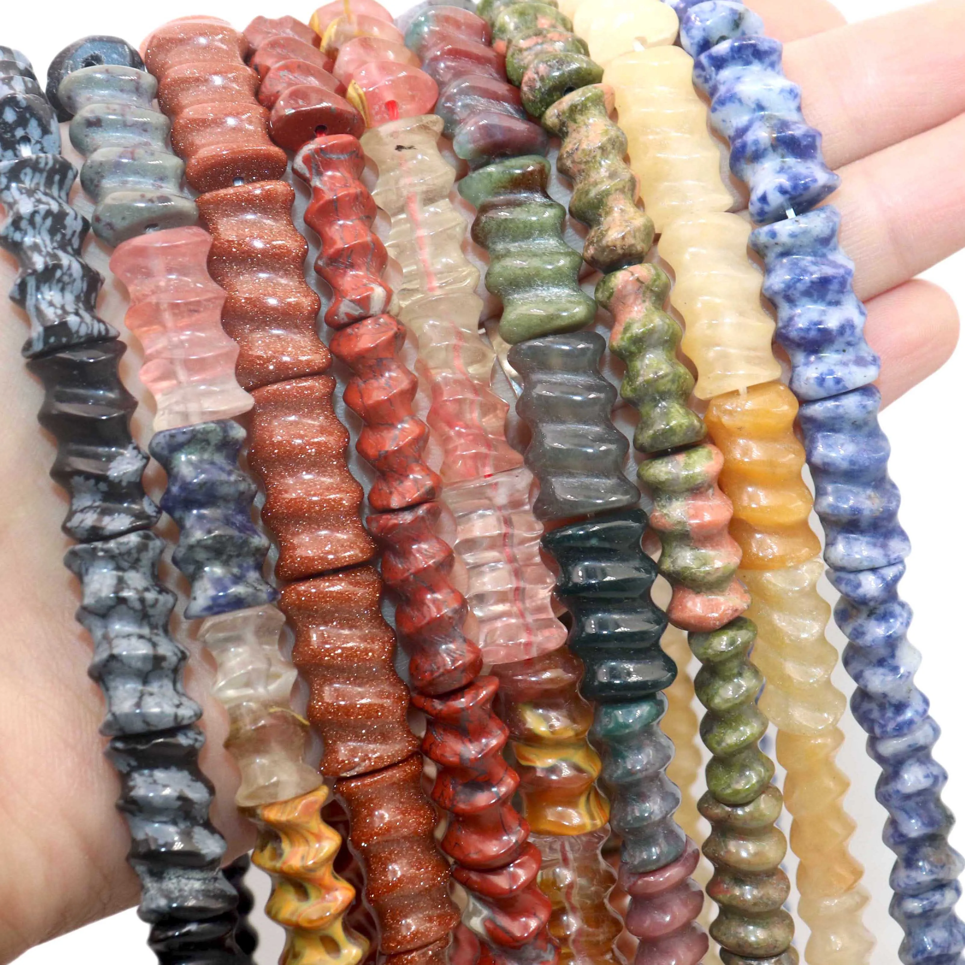 

Бусины из натурального агата и нефрита, 11 х20 мм