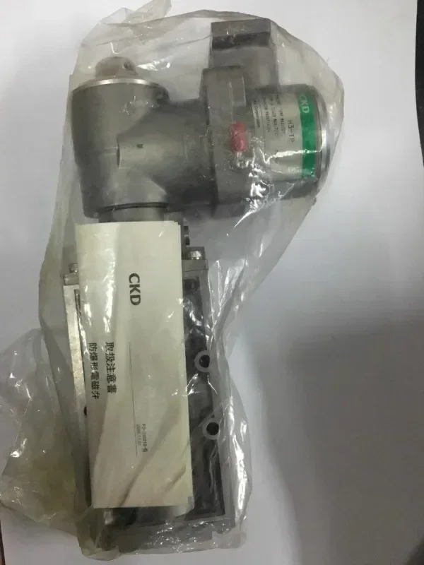 Антиэлектромагнитный клапан CKD 4F310E-10/08-TP AC110DC24V220V оригинал